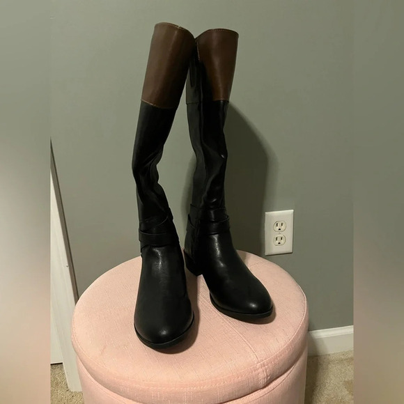Never Worn Knee High Boots - Picture 4 of 6